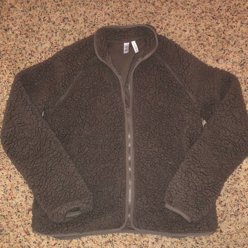 womans zip brown sweater
